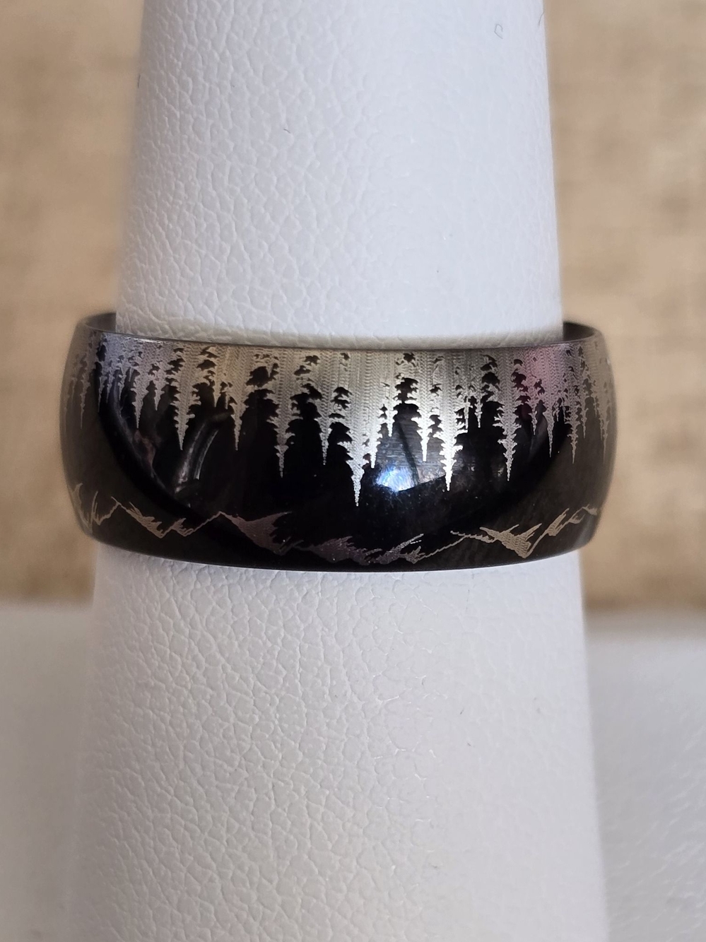 Mountain forrest tungsten band ring